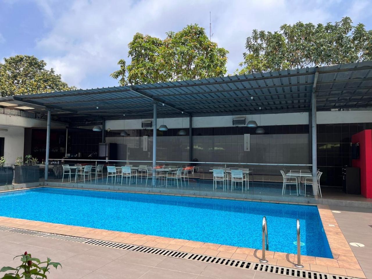 Residence Achenbach Abidjan Exterior photo