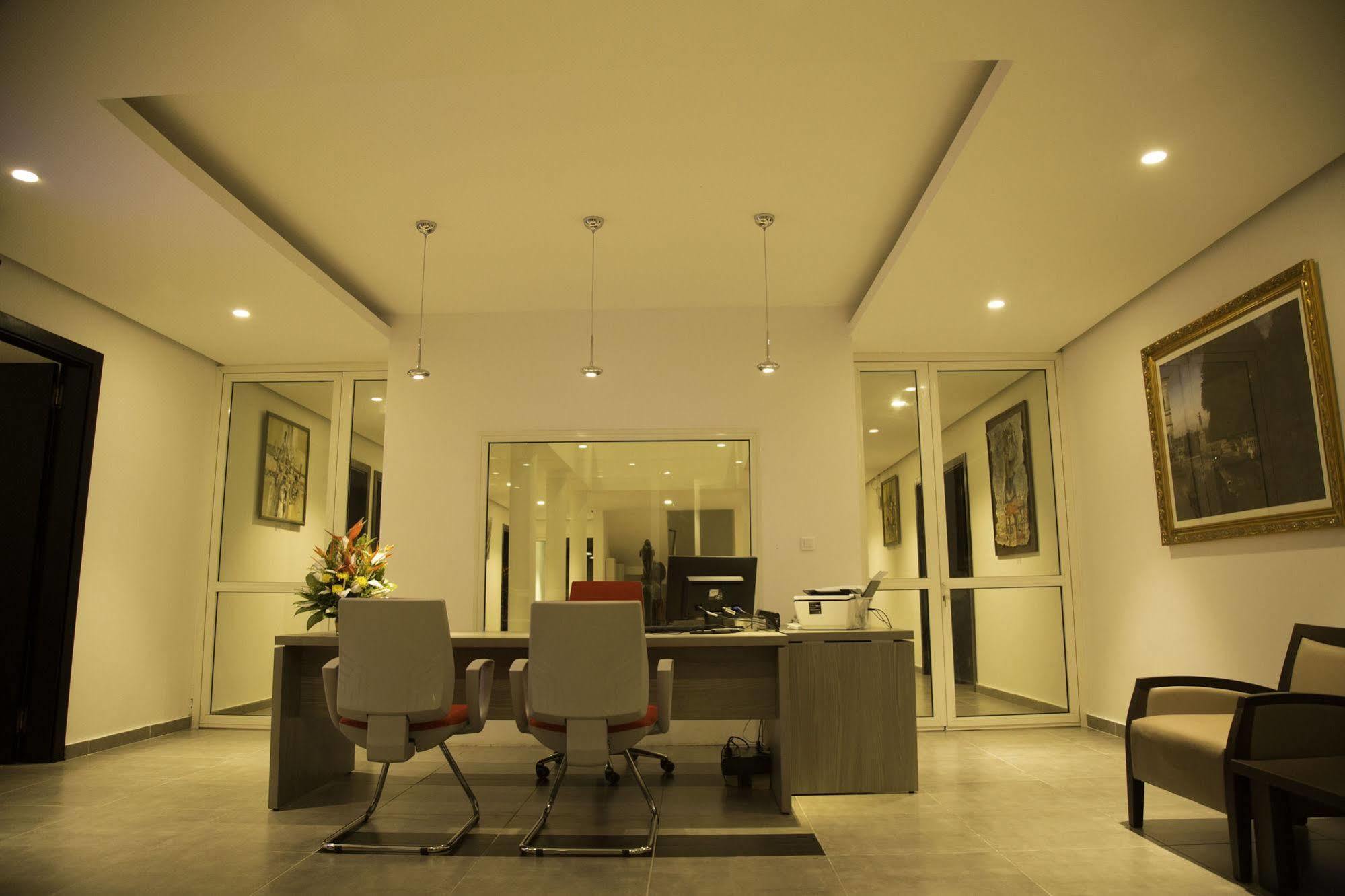Residence Achenbach Abidjan Exterior photo